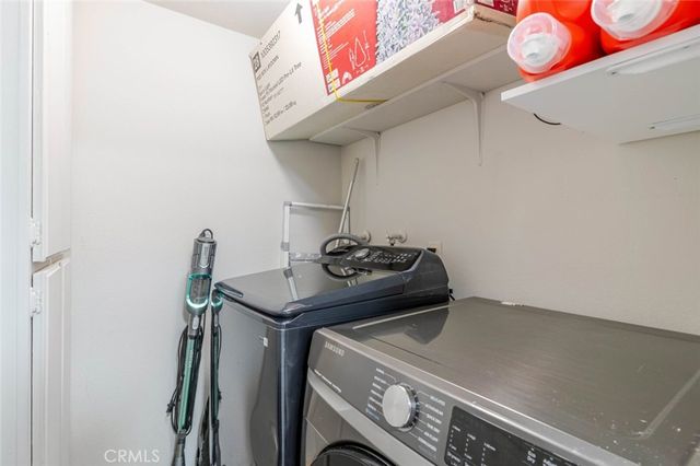 20235 Keswick Street 212, Winnetka, CA 91306