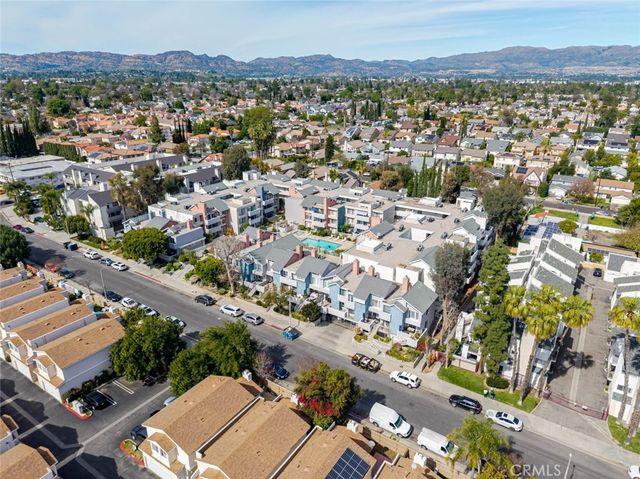 20235 Keswick Street 212, Winnetka, CA 91306