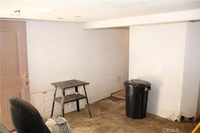 23370 Seeley Way, Crestline, CA 92325