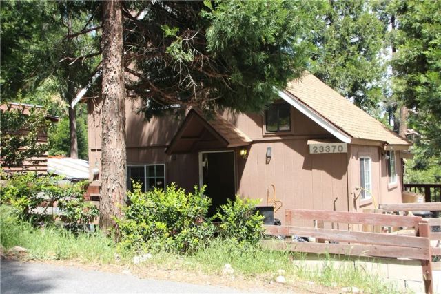 23370 Seeley Way, Crestline, CA 92325