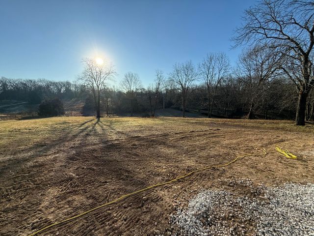 188 Highland Drive, Nixa, MO 65714