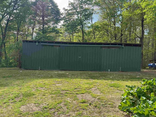 957 S CO RD 200 E, Paoli, IN 47454
