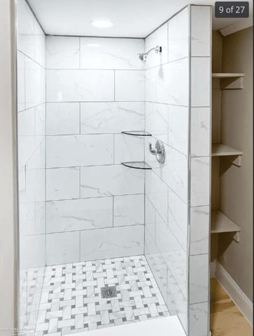 8635 Continrntal Avenue, Warren, MI 48089