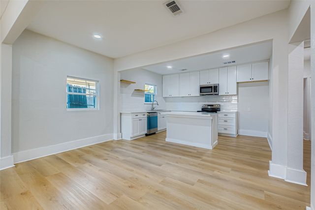 603 W Pembroke Avenue, Dallas, TX 75208