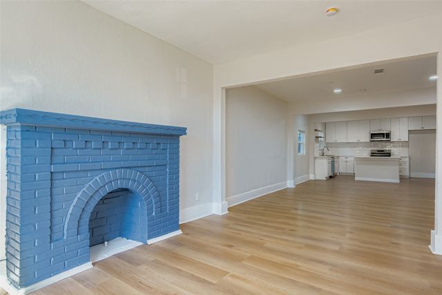 603 W Pembroke Avenue, Dallas, TX 75208