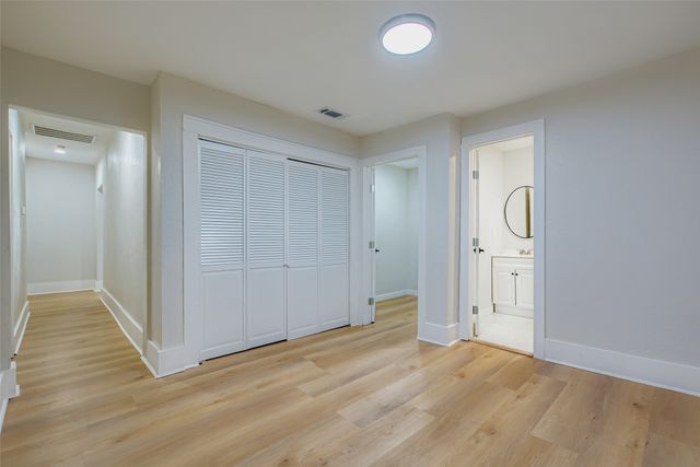 603 W Pembroke Avenue, Dallas, TX 75208