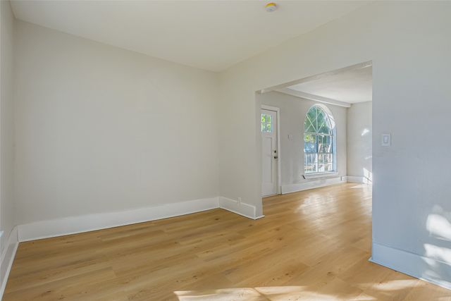 603 W Pembroke Avenue, Dallas, TX 75208