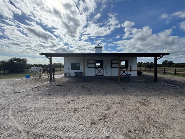 8121 NW 58th Lane, Okeechobee, FL 34972