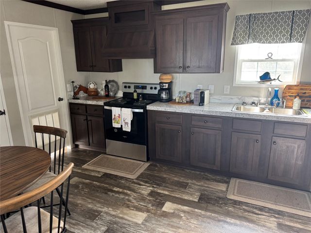 8121 NW 58th Lane, Okeechobee, FL 34972