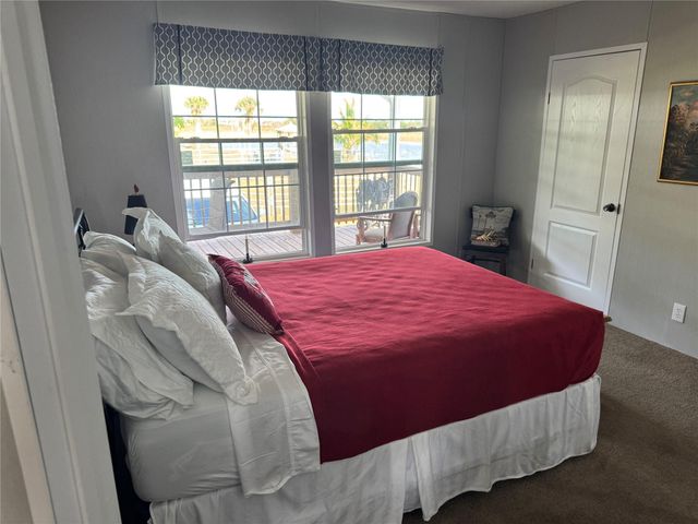 8121 NW 58th Lane, Okeechobee, FL 34972