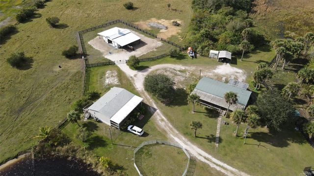 8121 NW 58th Lane, Okeechobee, FL 34972