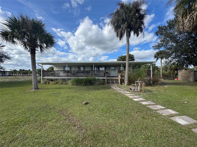 8121 NW 58th Lane, Okeechobee, FL 34972