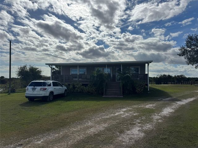 8121 NW 58th Lane, Okeechobee, FL 34972