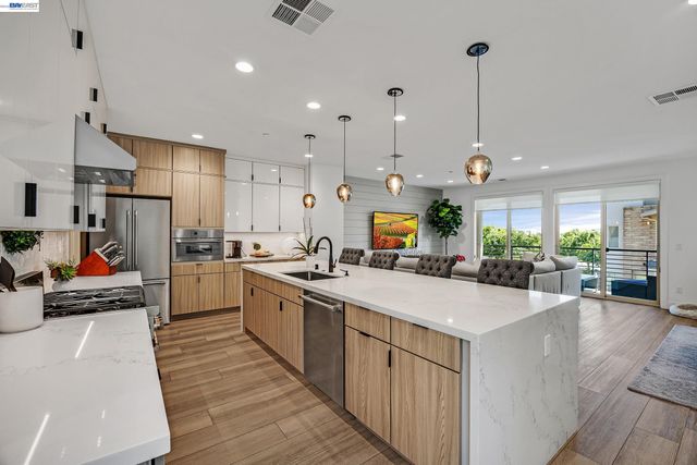 5977 Ruby Pl, Dublin, CA 94568