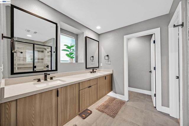 5977 Ruby Pl, Dublin, CA 94568