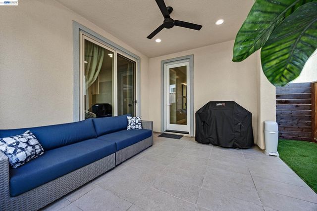 5977 Ruby Pl, Dublin, CA 94568