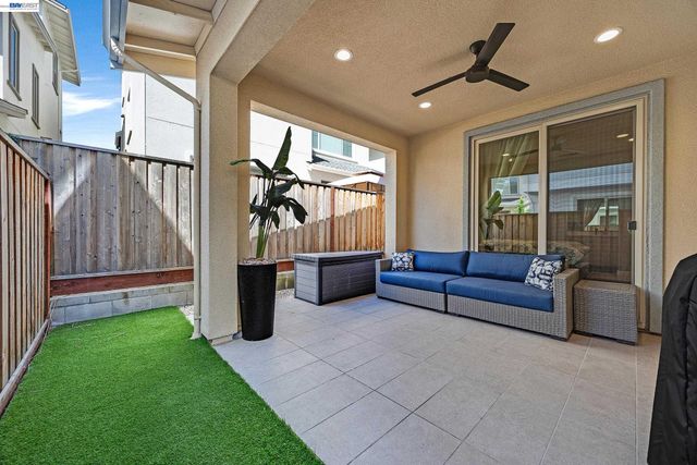 5977 Ruby Pl, Dublin, CA 94568