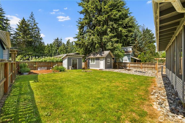 2956 Janet Avenue, Camano Island, WA 98282