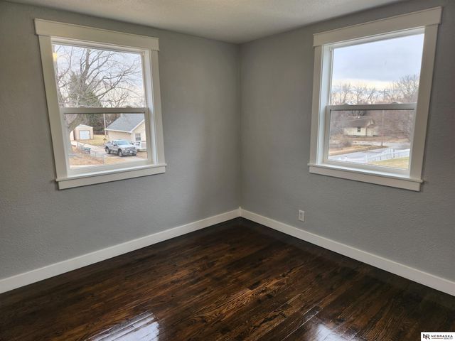 6320 N 42nd Street, Omaha, NE 68111