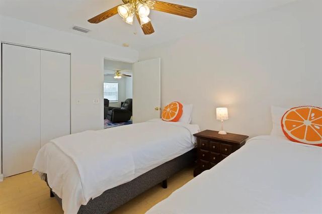 1411 GRAY STREET S, Gulfport, FL 33707