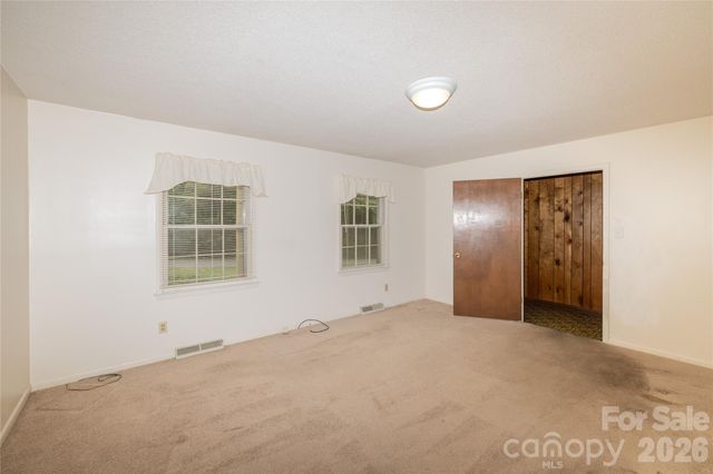 2209 Woodhurst Lane, Albemarle, NC 28001