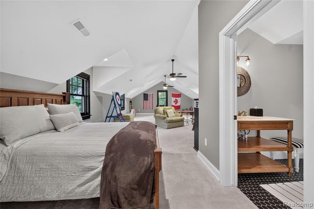 1533 Kensington Road, Bloomfield Hills, MI 48304