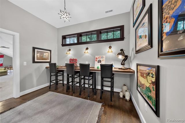 1533 Kensington Road, Bloomfield Hills, MI 48304