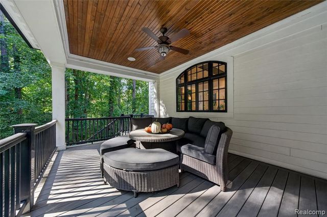 1533 Kensington Road, Bloomfield Hills, MI 48304