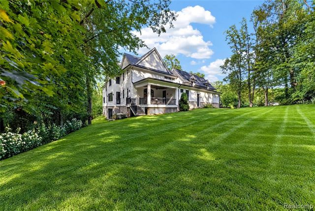 1533 Kensington Road, Bloomfield Hills, MI 48304