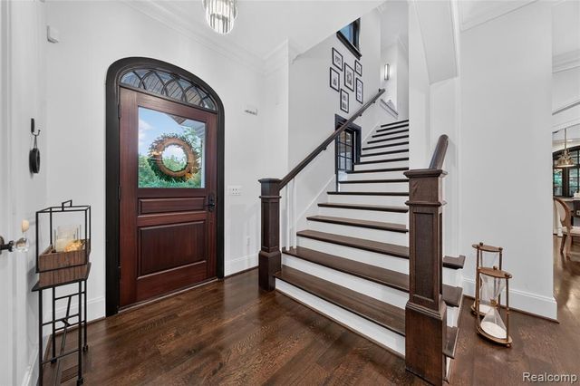 1533 Kensington Road, Bloomfield Hills, MI 48304
