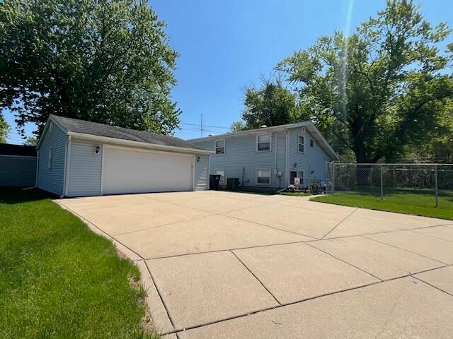1417 Earl Road, Michigan City, IN 46360