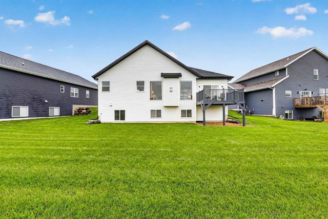 142 N Legacy Way, Sun Prairie, WI 53590