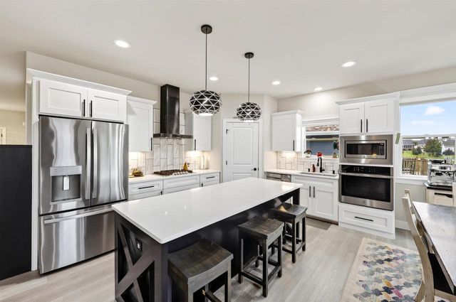 142 N Legacy Way, Sun Prairie, WI 53590