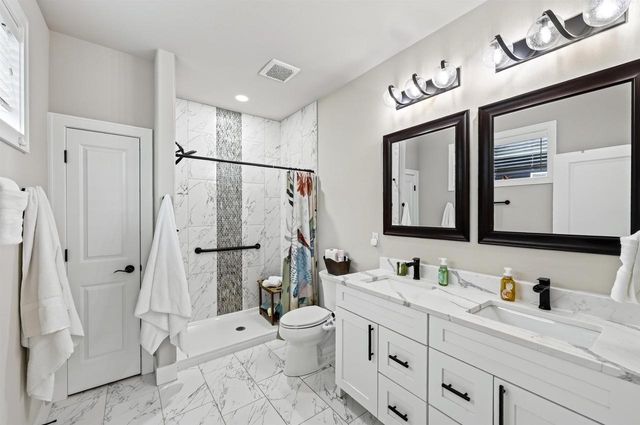 142 N Legacy Way, Sun Prairie, WI 53590
