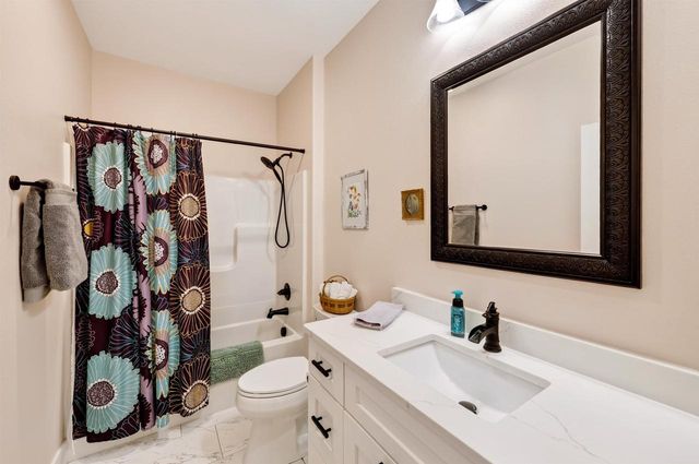 142 N Legacy Way, Sun Prairie, WI 53590