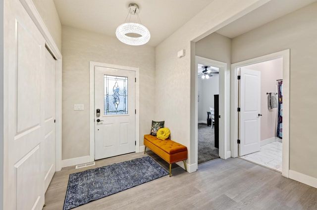 142 N Legacy Way, Sun Prairie, WI 53590