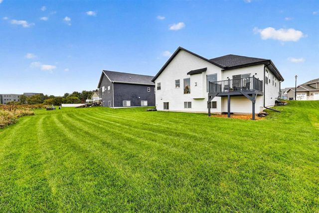 142 N Legacy Way, Sun Prairie, WI 53590