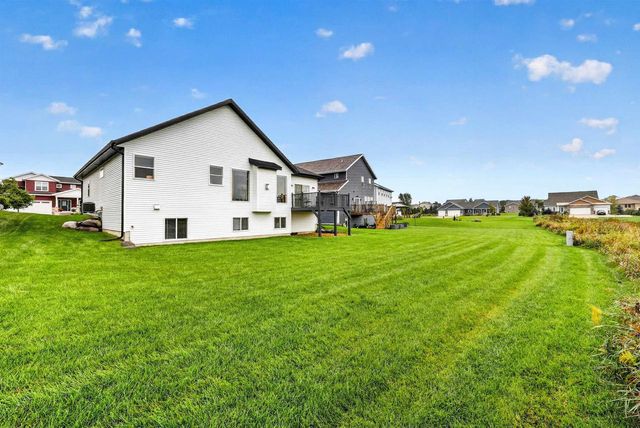 142 N Legacy Way, Sun Prairie, WI 53590