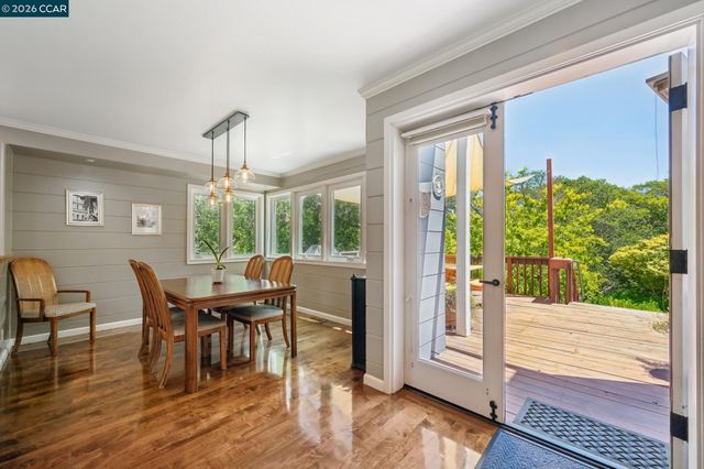 3620 Madrone Dr., Lafayette, CA 94549