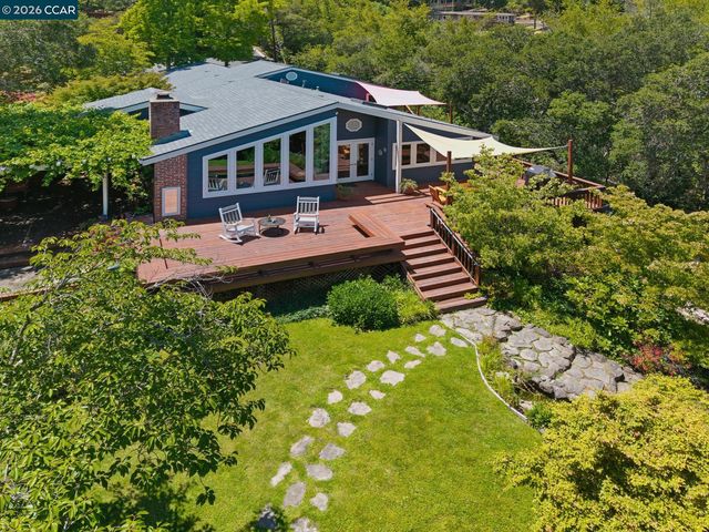 3620 Madrone Dr., Lafayette, CA 94549