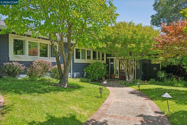 3620 Madrone Dr., Lafayette, CA 94549