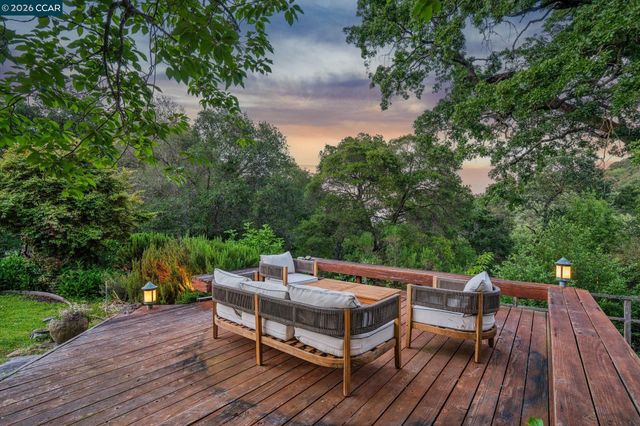3620 Madrone Dr., Lafayette, CA 94549