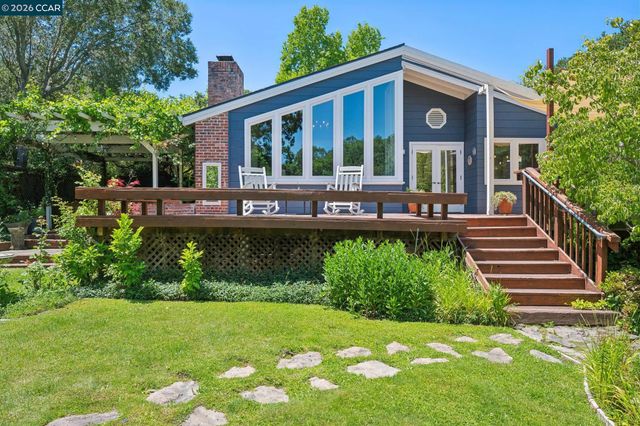 3620 Madrone Dr., Lafayette, CA 94549