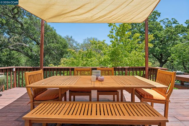 3620 Madrone Dr., Lafayette, CA 94549