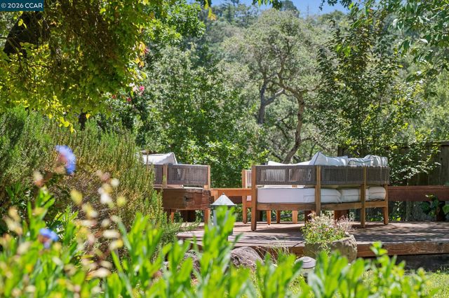 3620 Madrone Dr., Lafayette, CA 94549