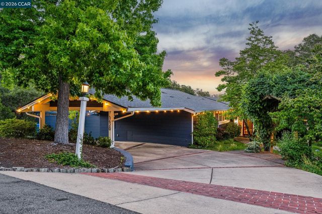 3620 Madrone Dr., Lafayette, CA 94549