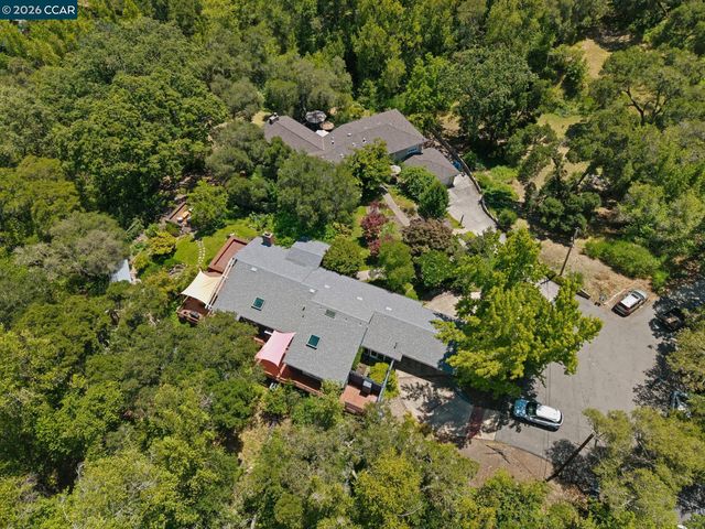 3620 Madrone Dr., Lafayette, CA 94549