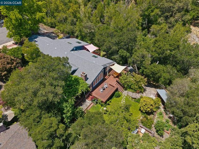 3620 Madrone Dr., Lafayette, CA 94549