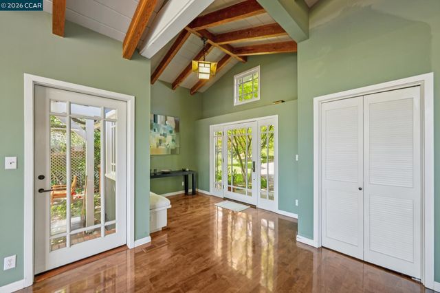 3620 Madrone Dr., Lafayette, CA 94549