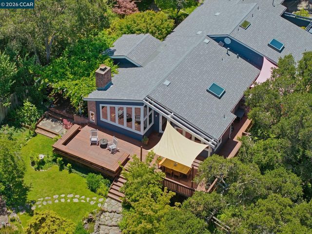 3620 Madrone Dr., Lafayette, CA 94549
